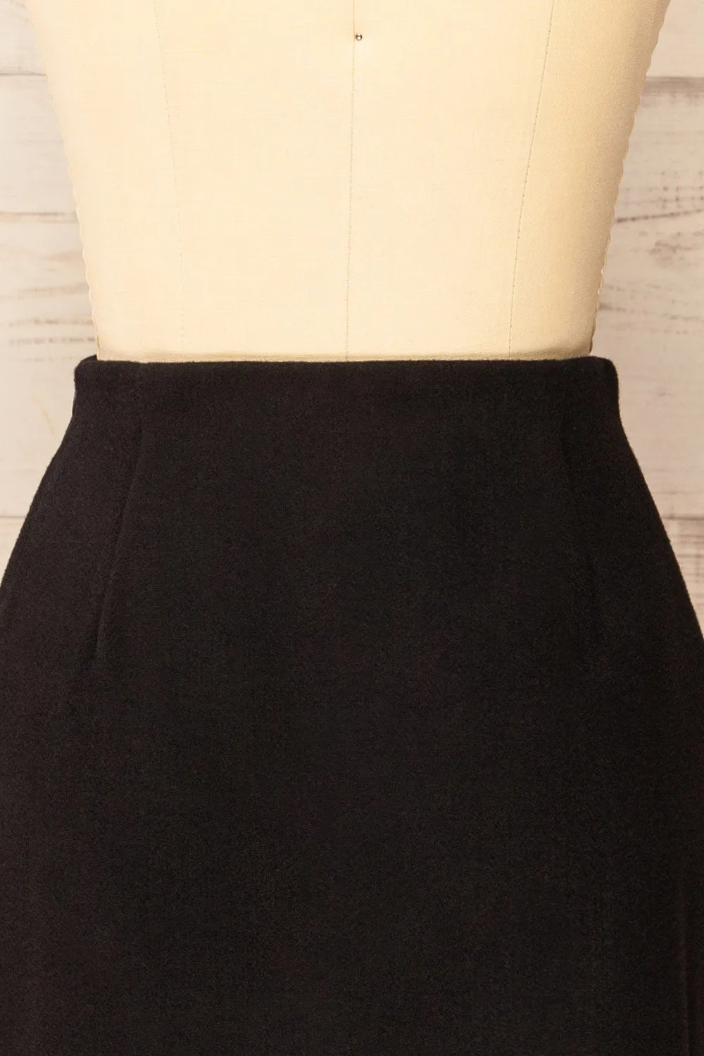 Aberforth Black | Short Felt Skirt w/ Pockets