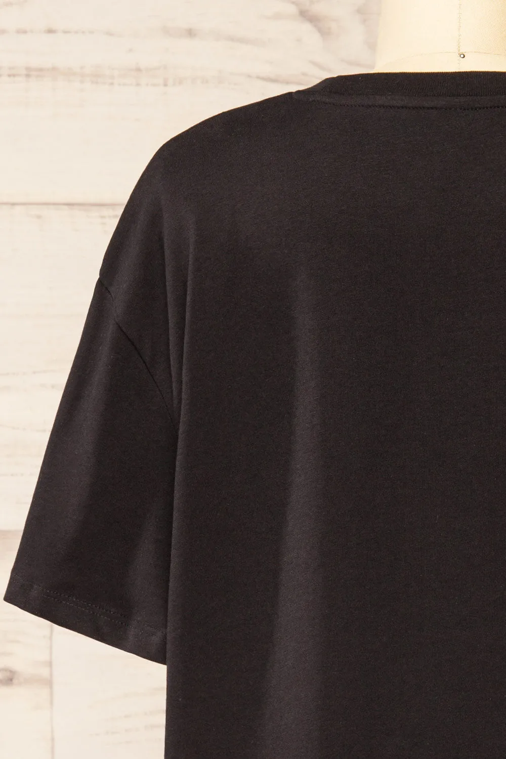 Akumi Black | Classic T-Shirt