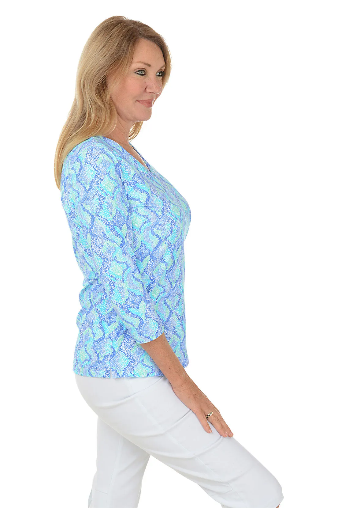 Blue Snake Hearts Classic UPF50  V-Neck Top