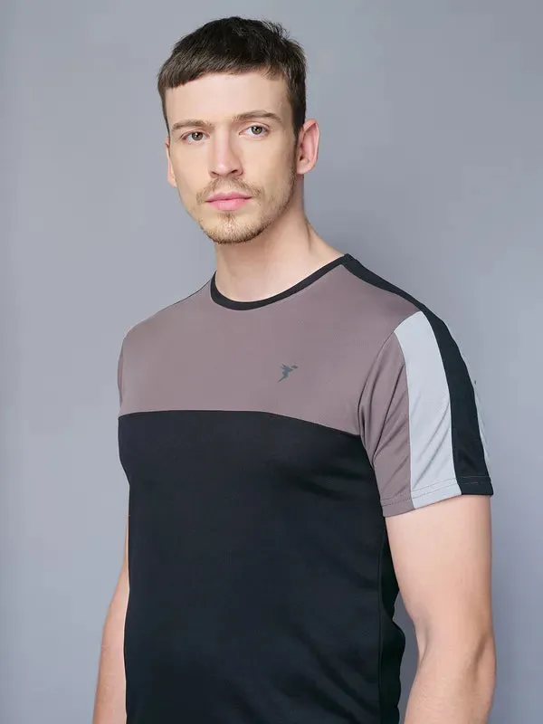 Men Colorblock Slim Fit Crew Neck T-shirt with TECHNO COOL