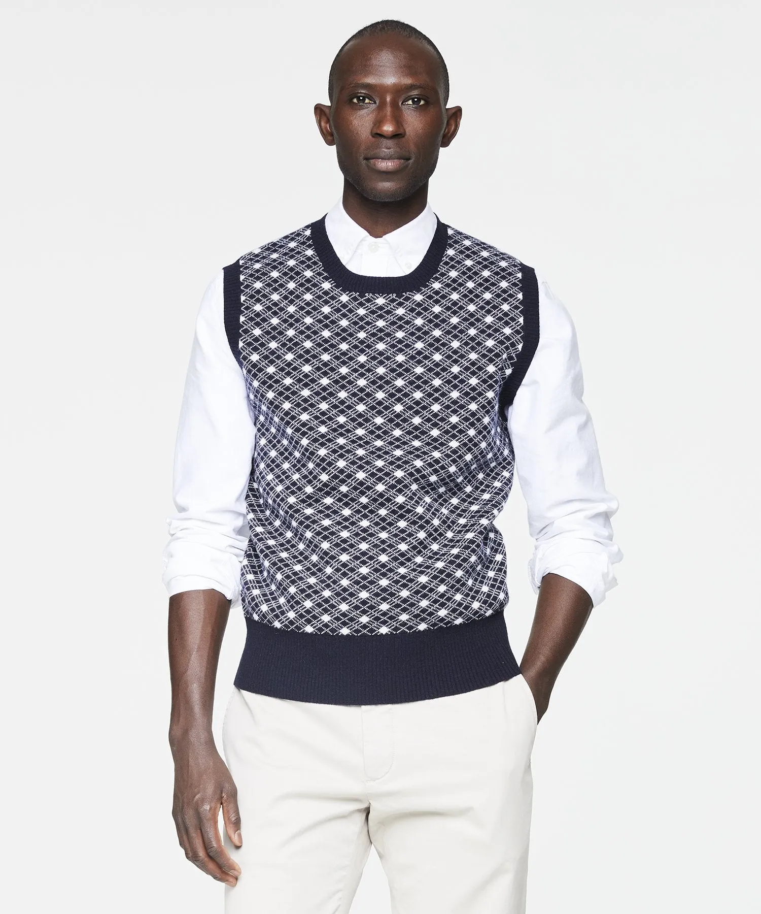 Merino Argyle Vest in Navy